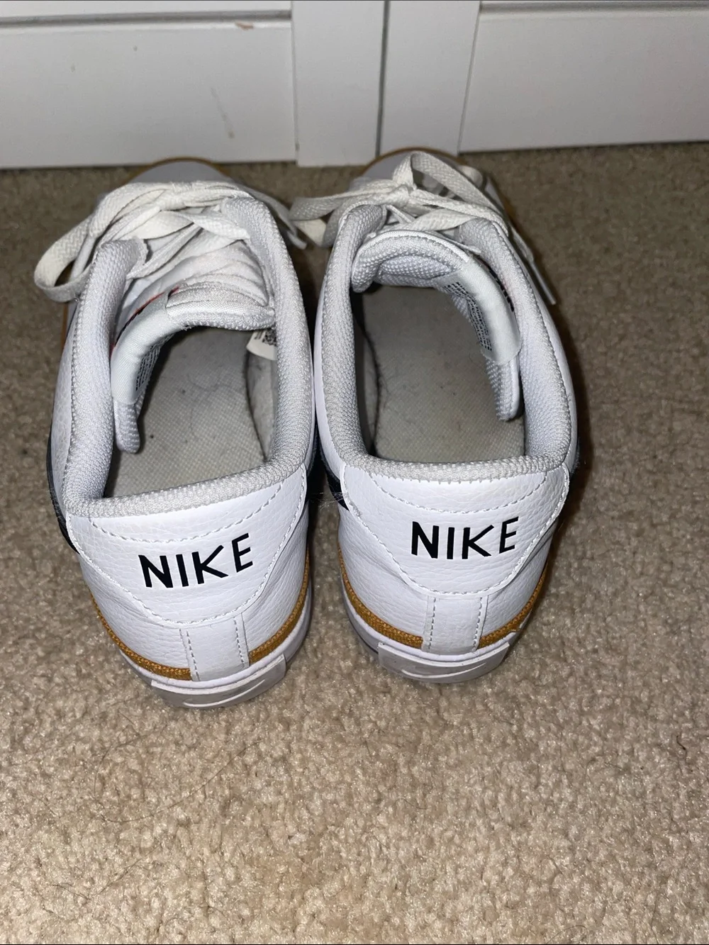 Nike Court Legacy Men’s Shoes Sneakers 9 EUC